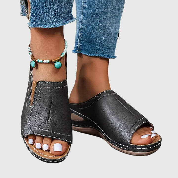 Aretha Orthopedic Sandals