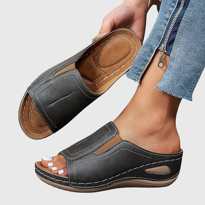 Aretha Orthopedic Sandals